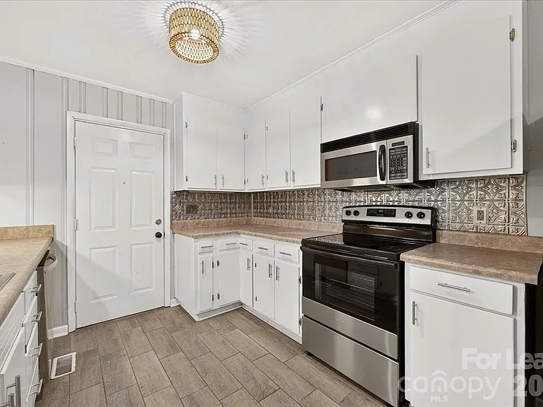 3237 Harrow Pl — Photo 8