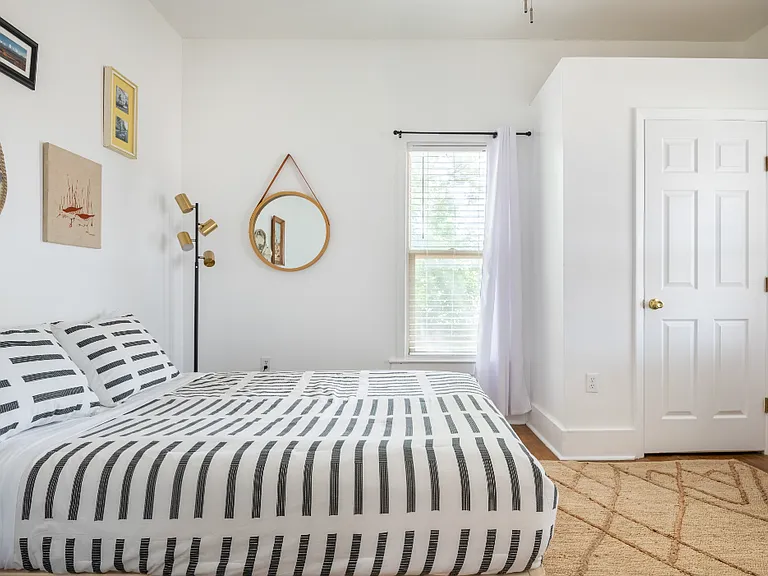 1018 Pierce St — Photo 7