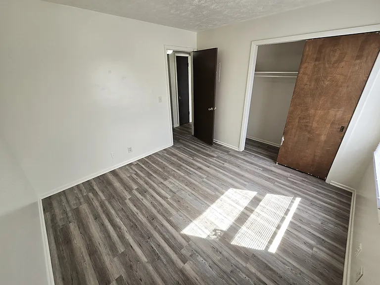 French Quarter Apartments — Photo 17