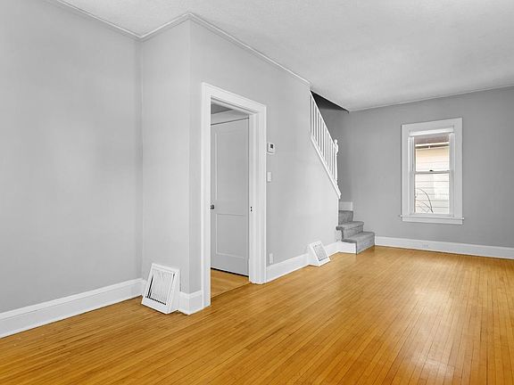 4th image of 4014 Bryant Ave N