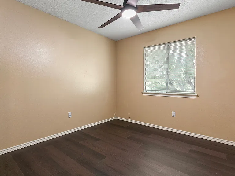7605 Bryce Canyon Dr W — Photo 23
