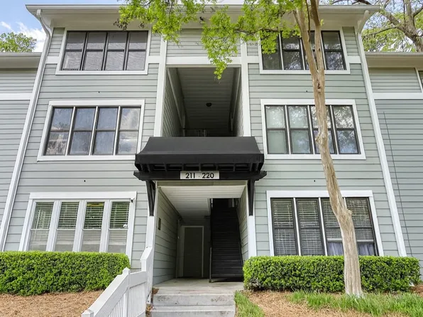 211 Summit North Dr NE #211, Atlanta, GA 30324