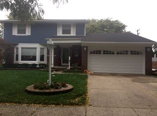 32717 Scone St, Livonia, MI 48154