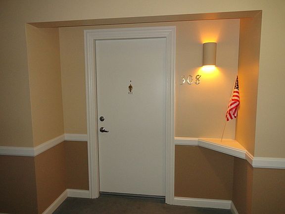 3rd image of 605 Barrington Ave #30