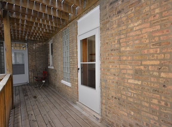 4th image of 2504 W Shakespeare Ave #2