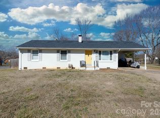 706 Princeton Dr, Kings Mountain, NC 28086