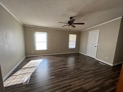 4th image of 13843 Brittany Ct