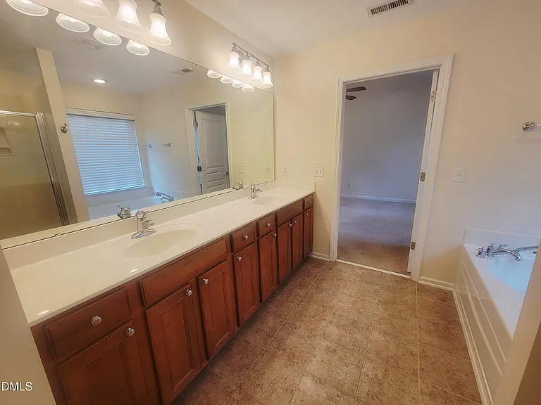 8706 Wild Magnolia Dr — Photo 27