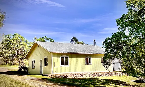5580 Old Olive Hwy Photo 1