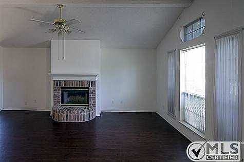 5th image of 5916 Northfield Dr