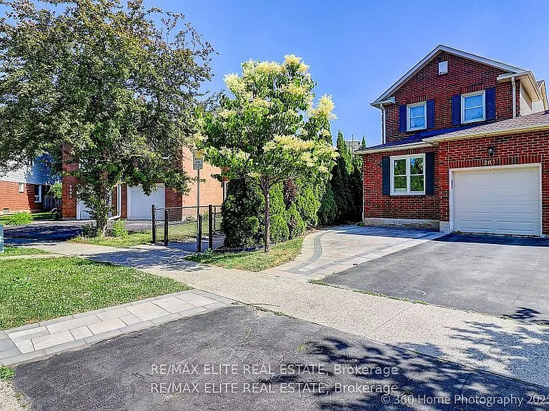 2032 Glenada Cres — Photo 2