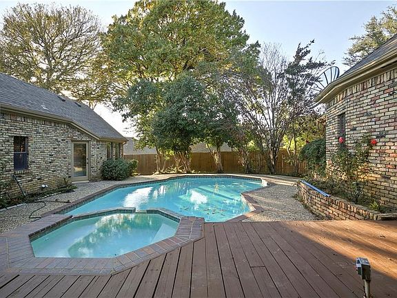 4th image of 600 Sherwood Ct