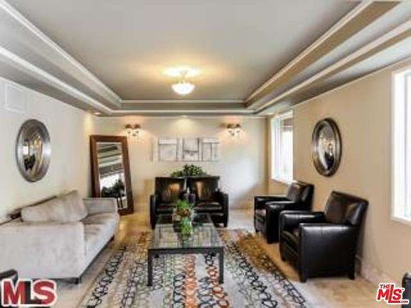 4th image of 620 S Gramercy Pl APT 405