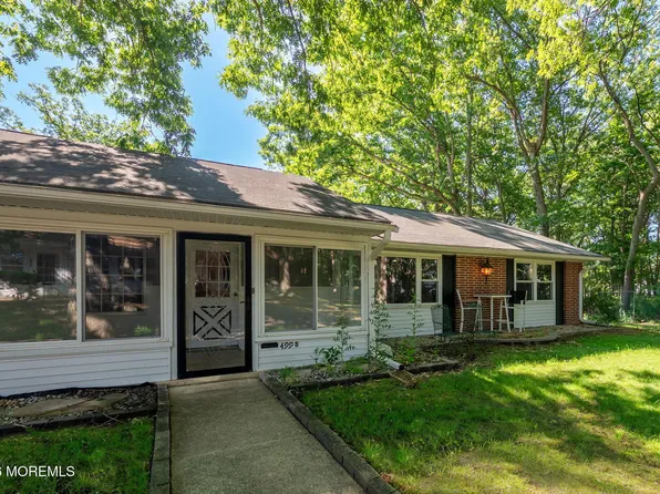 499B Thornbury Court, Lakewood, NJ 08701