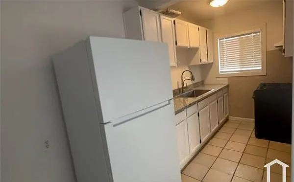 2 bed, 650 sqft, $1,725 — Photo 2