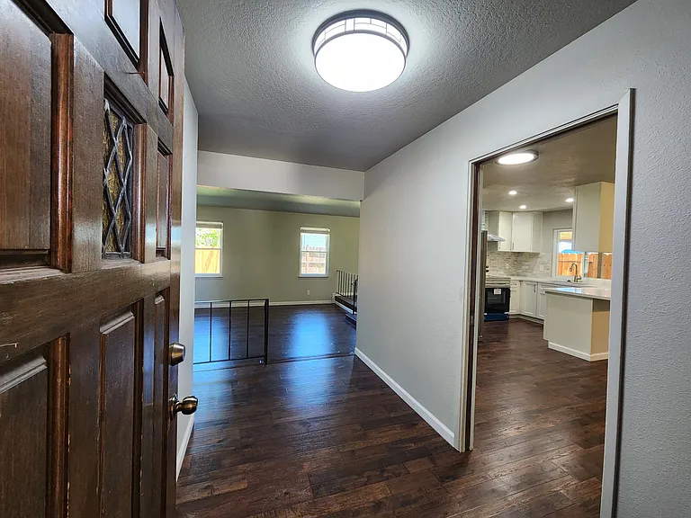 2810 Chauncy Cir — Photo 2