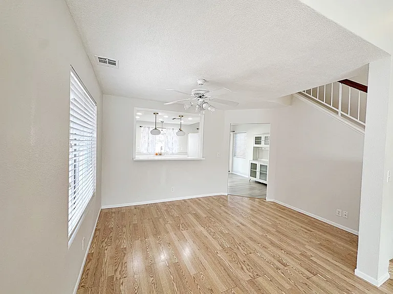 3317 Surfline Dr — Photo 7