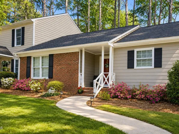 212 Wetherburn Ln, Raleigh, NC 27615