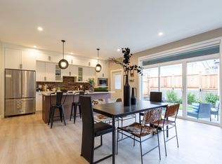1211 Thomas Ave #3, Coquitlam, BC