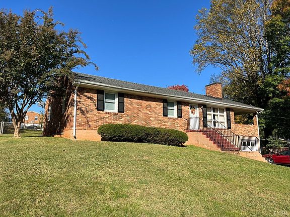 3rd image of 163 Greenwood Dr