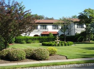 2I Dorado Dr, Morristown, NJ 07960