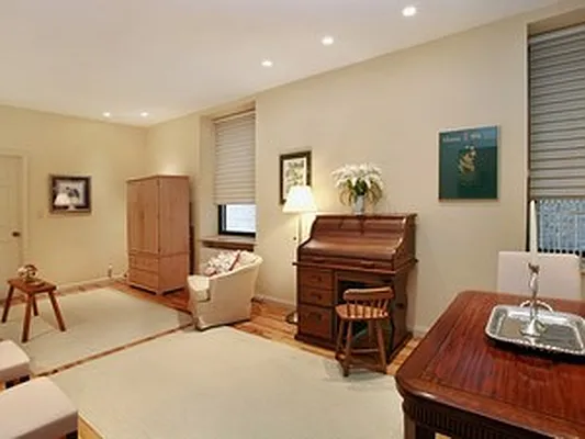 Sold by Corcoran | media 14