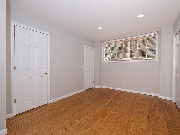 3rd image of 1 High Hill Farm Pl #1A