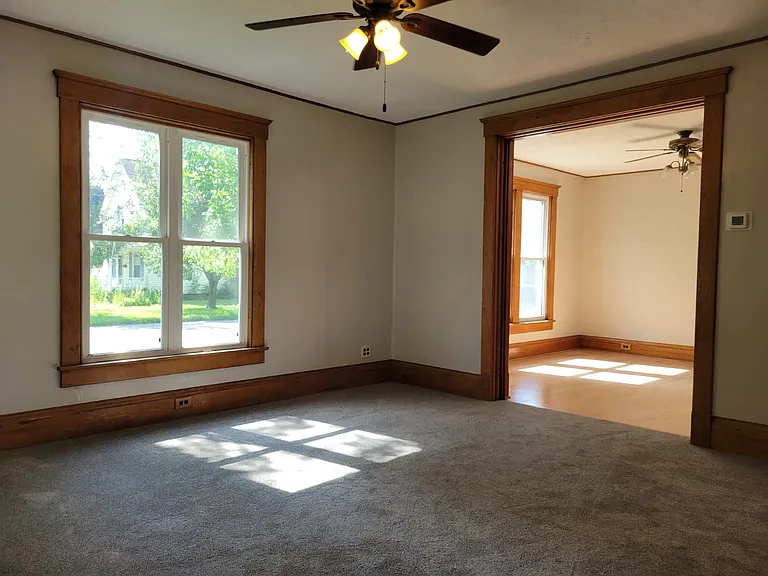 423 W Main St — Photo 10