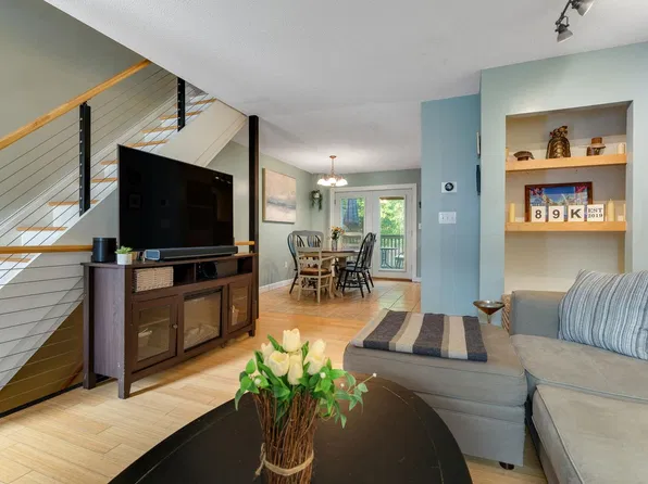 89 North Champlain Street #K, Burlington, VT 05401