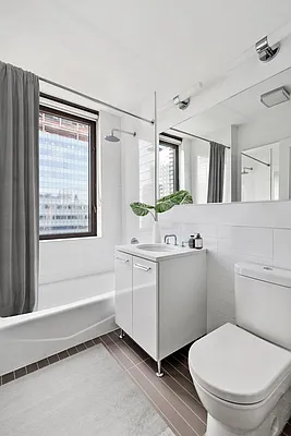 Rented by Greystar | media 85