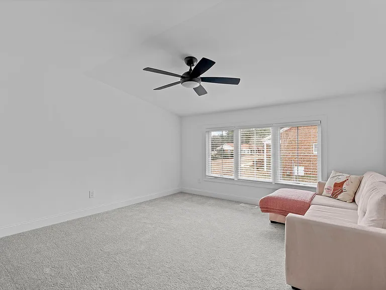 5619 Johnson Woods Ct — Photo 26