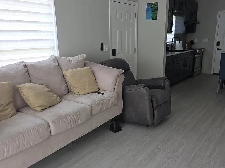 316 Greenwoods Dr — Photo 4