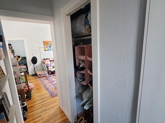 4th image of 1259 N Clarkson St #4