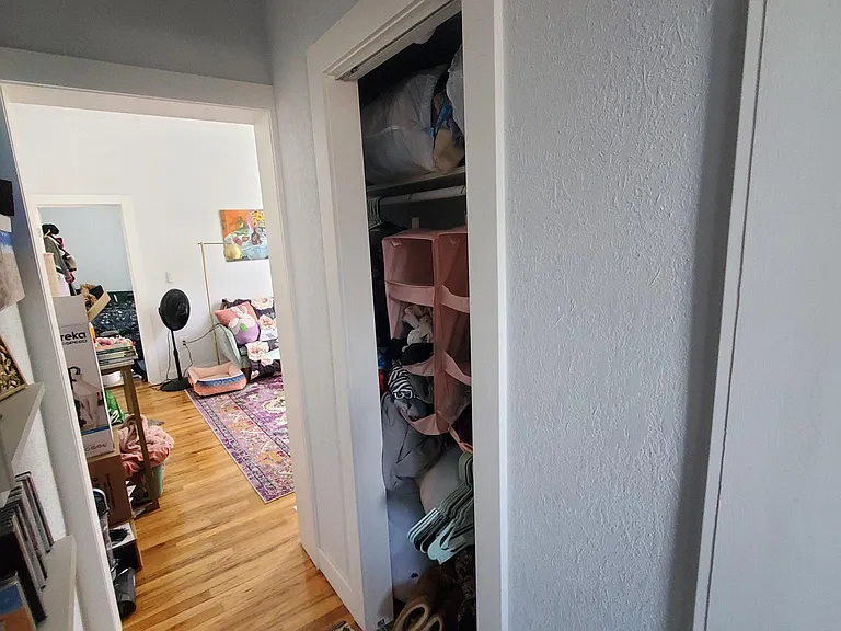 1259 N Clarkson St #4 — Photo 4