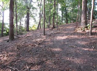 1 Lockhaven Est, Godfrey, IL 62035