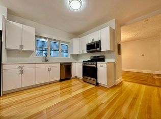 26 Oakland St #1, Cambridge, MA 02139