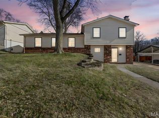 11018 Whitehall Manor Dr, Bridgeton, MO 63044