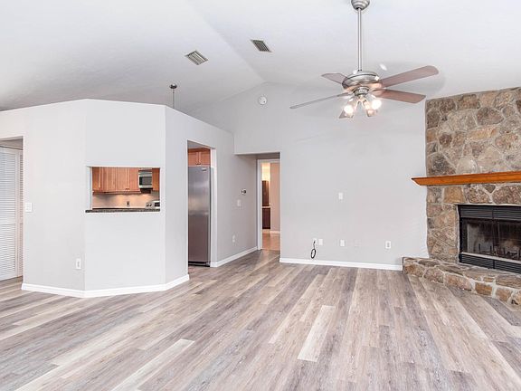 4th image of 2722 NW 52nd Pl