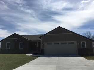12444 Waterway Ln NE, Belding, MI