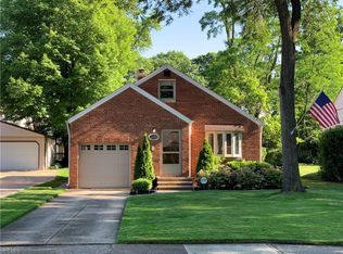 23931 E Oakland Rd, Bay Village, OH 44140