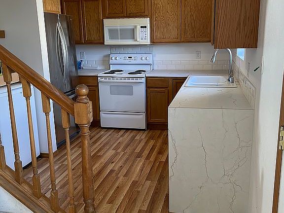 4th image of 4702 N Cook St