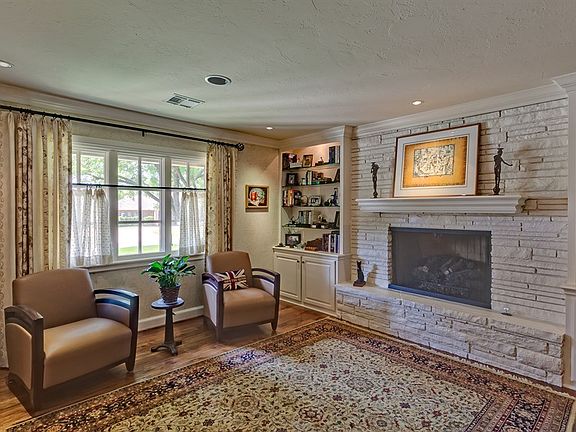 5th image of 1619 Westminster Pl