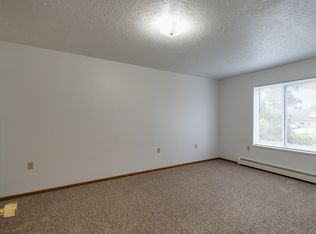 1721 Raleigh Ave APT 9, Lapeer, MI 48446