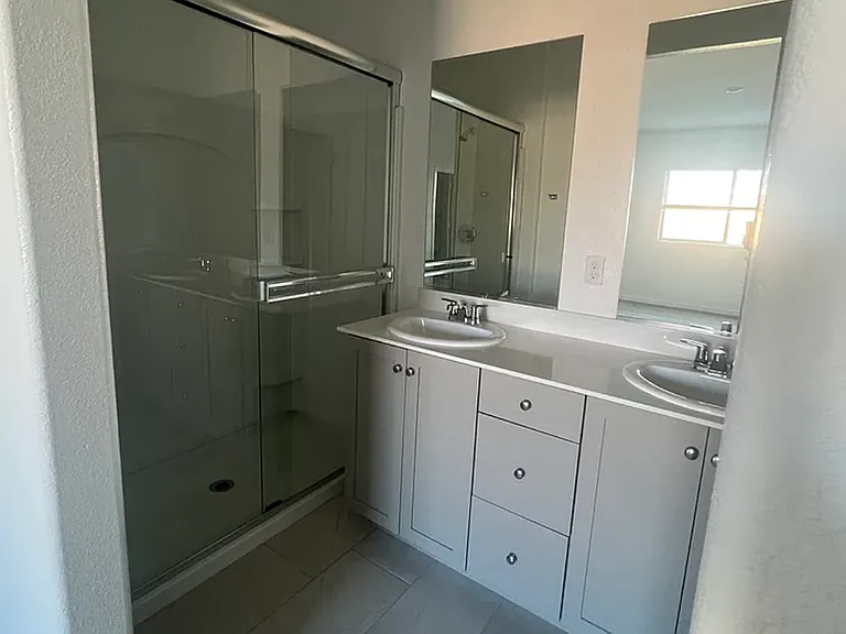 8392 Sinesky Way — Photo 7