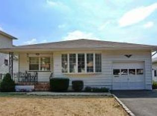 607 Rosewood Ter, Linden, NJ 07036