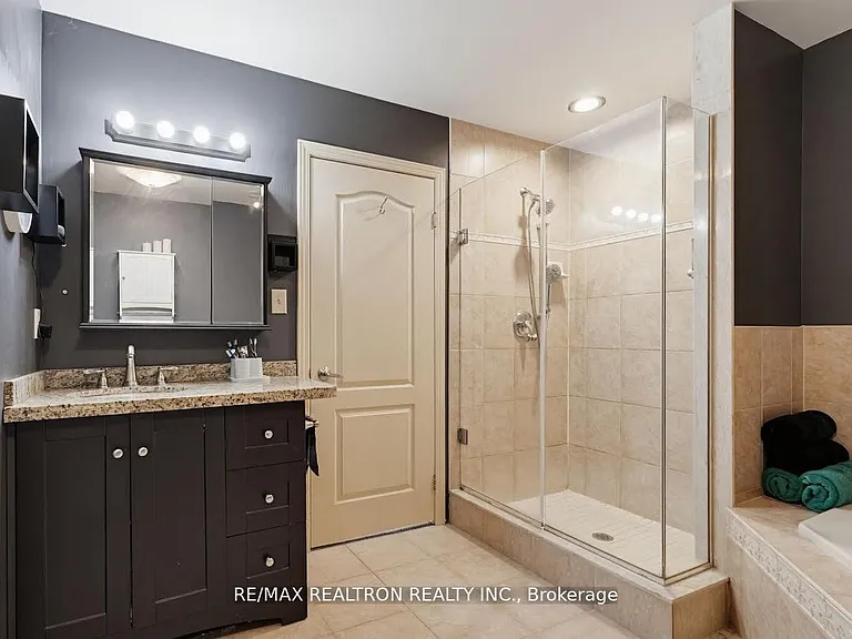 81 Valridge Dr #35 — Photo 21