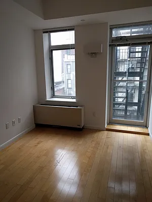 Rented by Urban Vue Properties | media 18