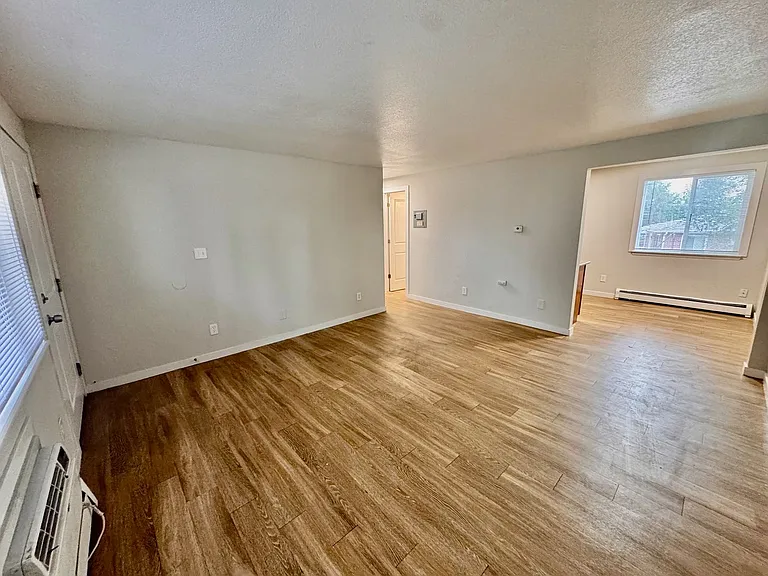 285 S Jay Street — Photo 13