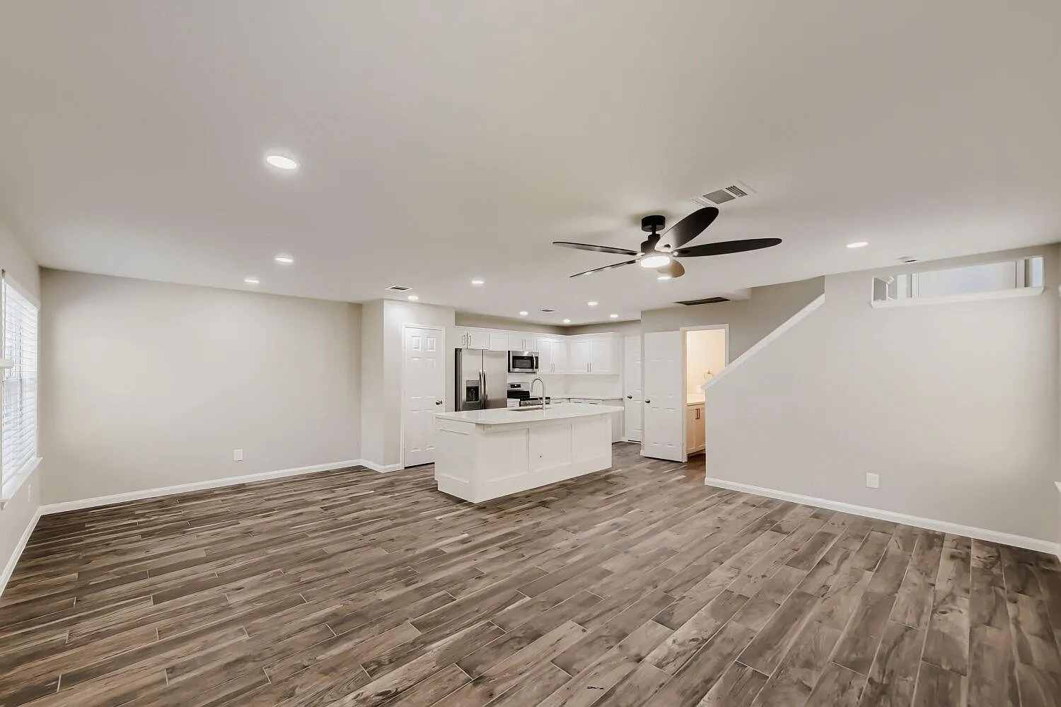2 bed, 2.5 bath, 1525 sqft, $2,000 — Photo 4