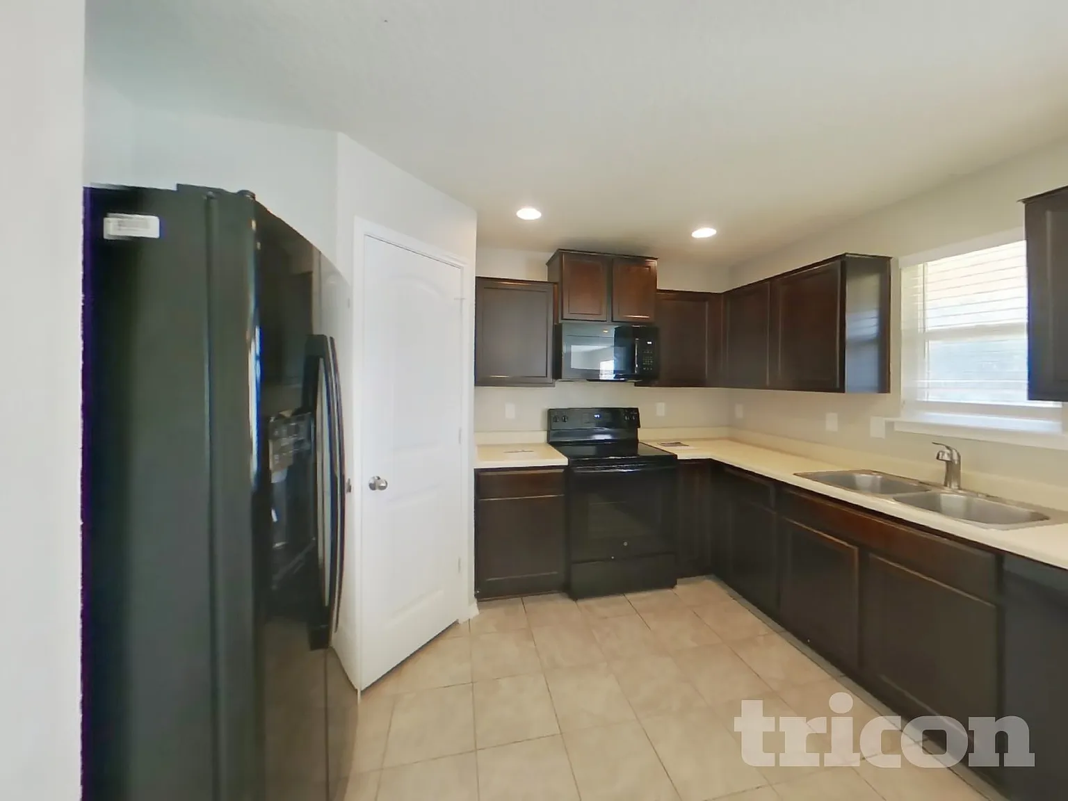 3526 Robin Meadow San Antonio TX — Photo 4